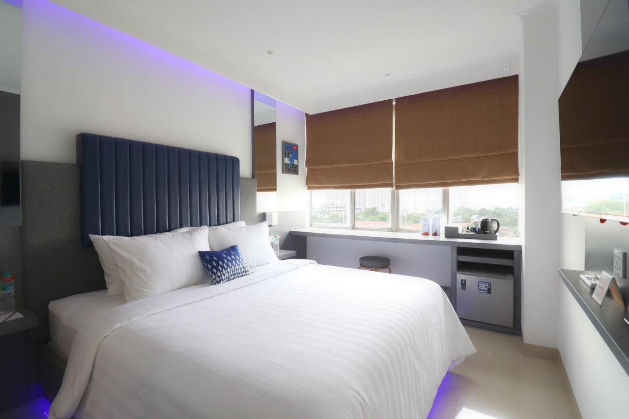 Moritz Biz Gandaria Hotel Jakarta Exterior photo